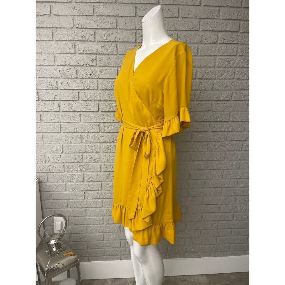 Gianni Bini Mustard Yellow Short Sleeve Wrap Dress Size M - Picture 3 of 10
